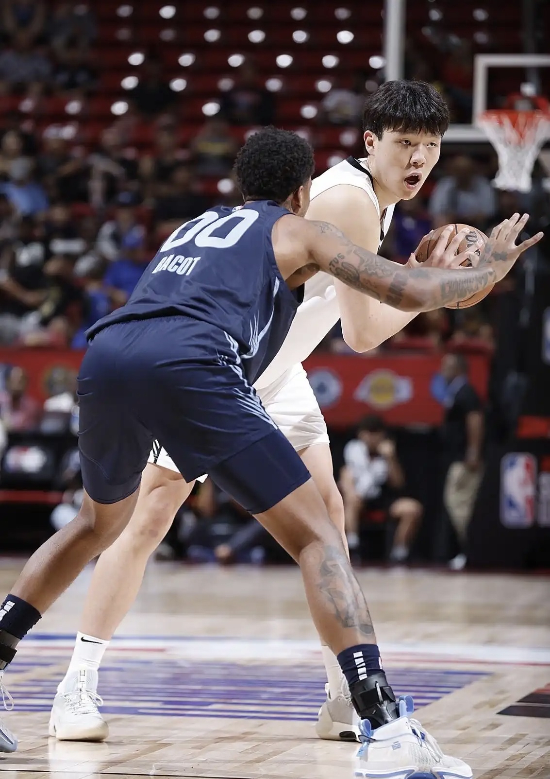 转会期体能课后，孟菲斯灰熊单刀错失备战欧冠，目标明确，资深球员宣示担当(孟菲斯灰熊球员名单)